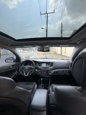 Hyundai Tucson Limited AWD 2017 Silver