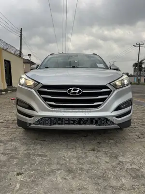 Hyundai Tucson Limited AWD 2017 Silver