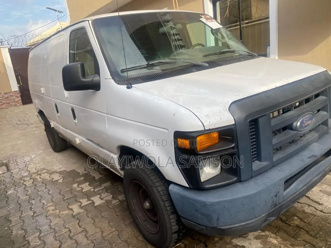 Ford E250 2008 White