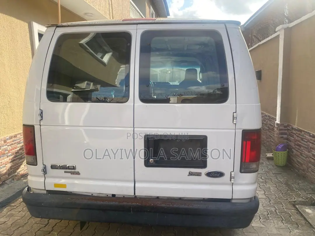 Ford E250 2008 White