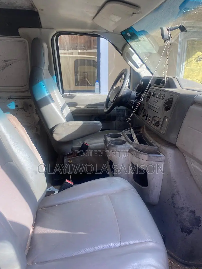 Ford E250 2008 White