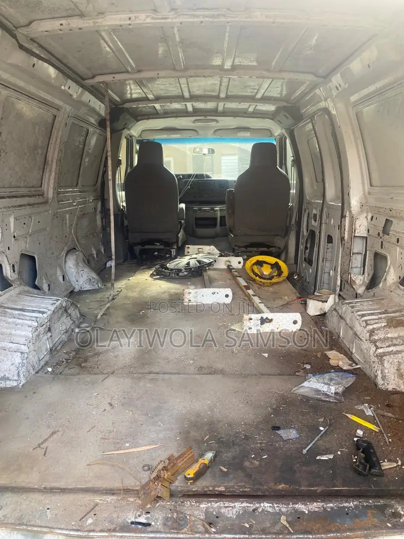 Ford E250 2008 White