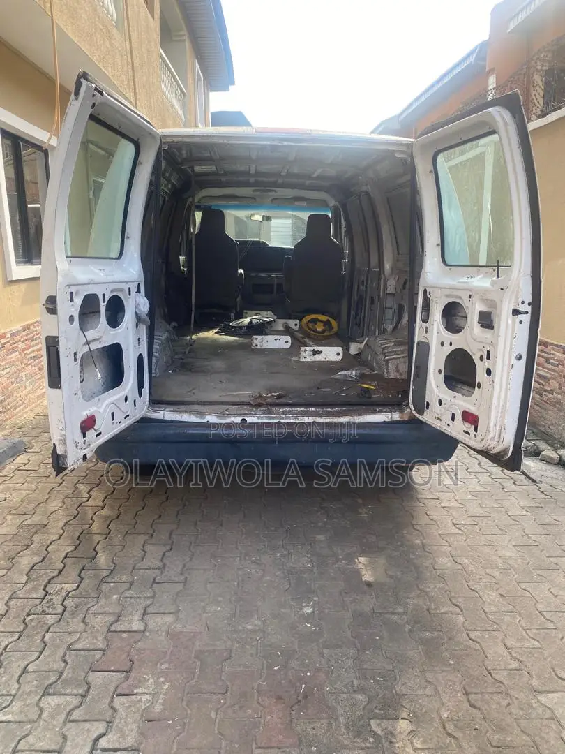 Ford E250 2008 White