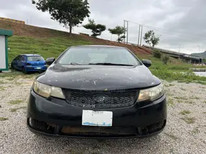 Kia Cerato 2012 Black