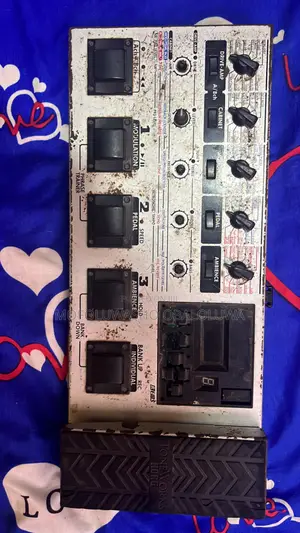 Guitar Effect. Korg Ax1500g