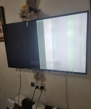 Samsung Tv Smart 55 Inches Bad Screen With Gotv Decoder,Wire Antena
