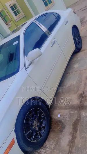 Lexus ES 330 Sedan 2004 White