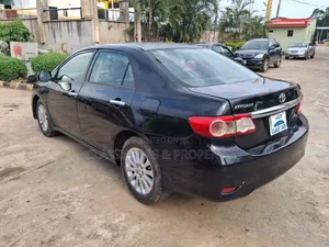 Toyota Corolla LE 4dr Sedan (1.8L 4cyl 4A) 2012 Gray