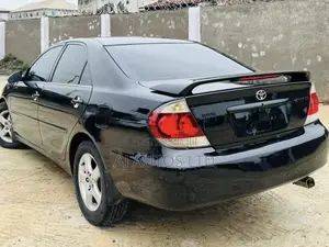 Toyota Camry 2005 Blue