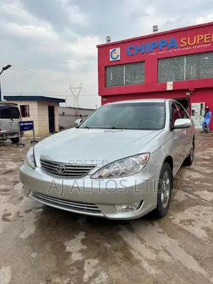 Toyota Camry 2006 Silver