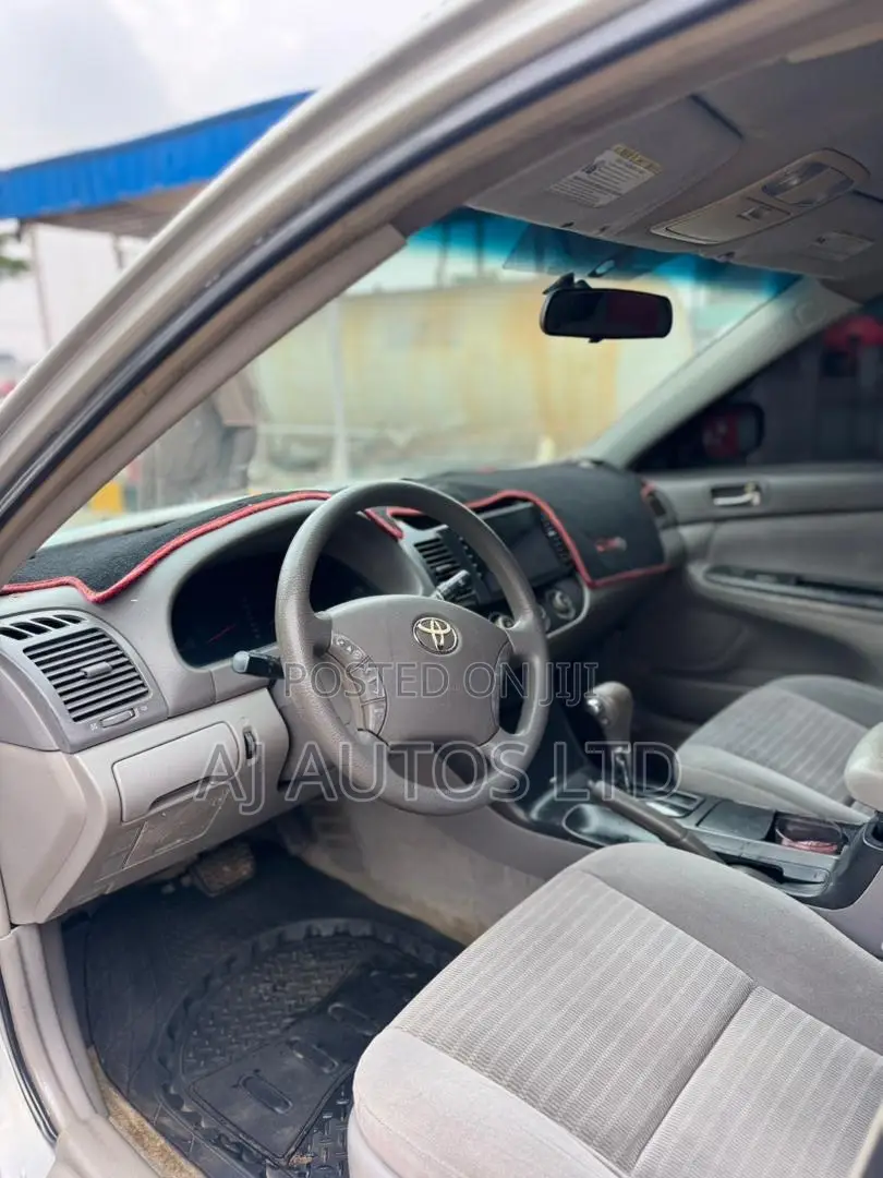 Toyota Camry 2006 Silver