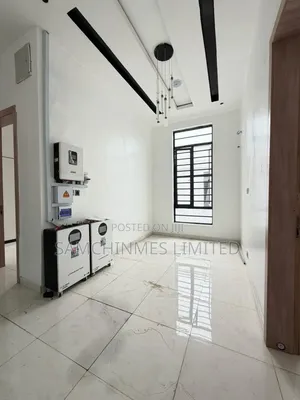 4bdrm Duplex in Ikota for sale