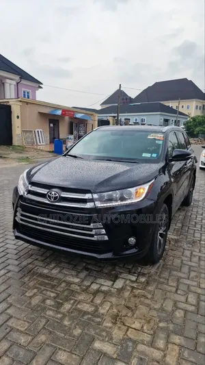 Toyota Highlander 2016 Black