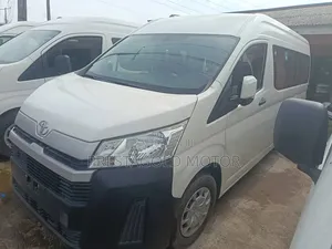 Toyota HiAce 2020 White