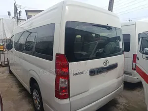 Toyota HiAce 2020 White