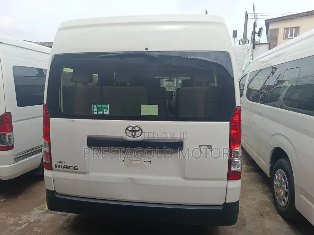 Toyota HiAce 2020 White