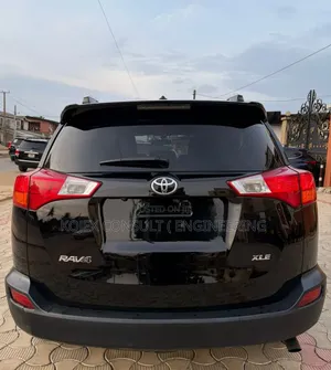 Toyota RAV4 XLE 4dr SUV AWD (2.5L 4cyl 6A) 2015 Black