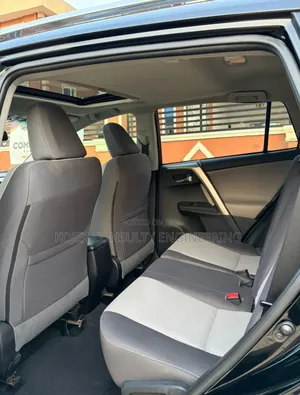 Toyota RAV4 XLE 4dr SUV AWD (2.5L 4cyl 6A) 2015 Black