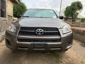 Toyota RAV4 2.5 2010 Brown