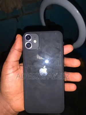 Apple iPhone 11 64 GB Black