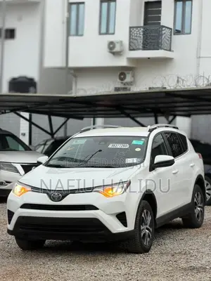 Toyota RAV4 2017 White