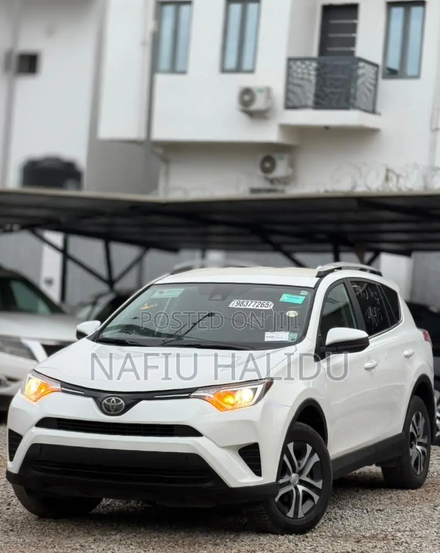 Toyota RAV4 2017 White