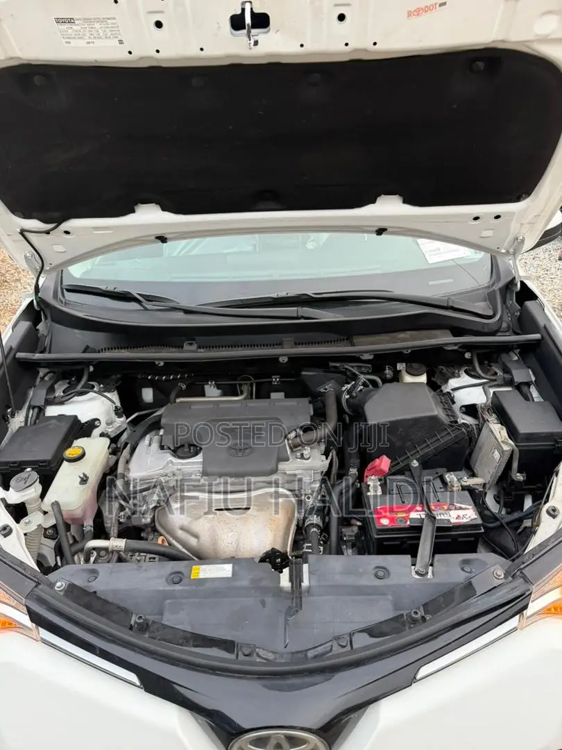 Toyota RAV4 2017 White