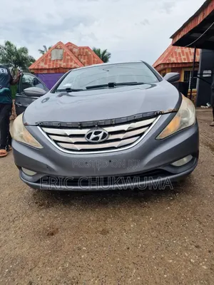 Hyundai Sonata Limited 2.0T Sedan (2.0L 4cyl 6A) 2012 Ivory