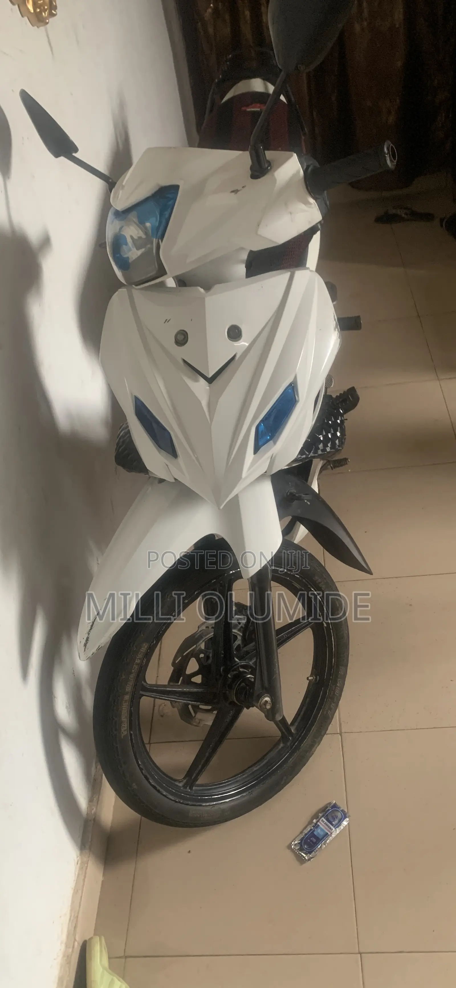 TVS Neo NX 2024 White