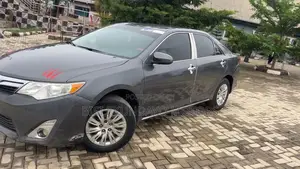 Toyota Camry L 4dr Sedan (2.5L 4cyl 6A) 2014 Gray