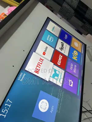 Clean Smart Hisense Tv