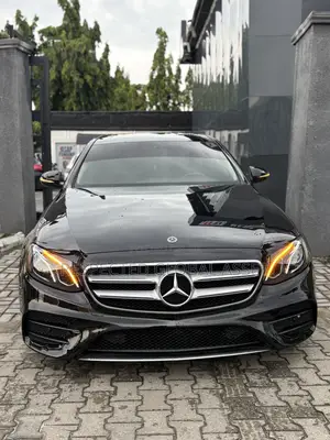 Mercedes-Benz E300 2018 Black