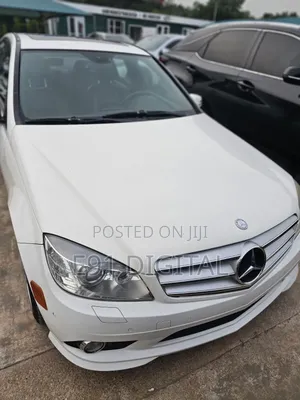 Mercedes-Benz C300 Luxury 4Matic Sedan AWD (3.0L 6cyl 7A) 2010 White