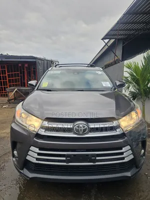 Toyota Highlander XLE 2019 Gray