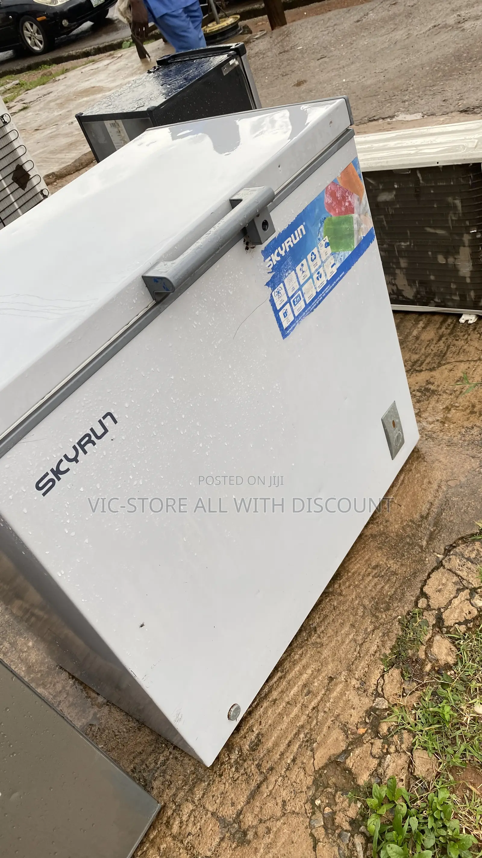 Skyrun Deep Freezer Nearly Used 200l