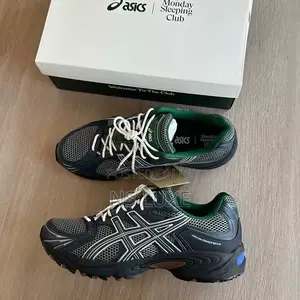 *Monday Sleeping Club X Asics Gel - Kahana Tr Nexus