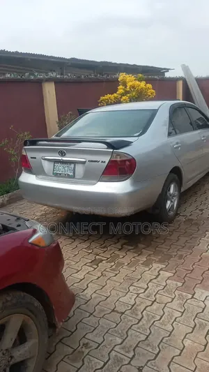 Toyota Camry XLE 4dr Sedan (2.4L 4cyl 5A) 2006 Gray