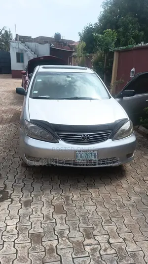 Toyota Camry XLE 4dr Sedan (2.4L 4cyl 5A) 2006 Gray