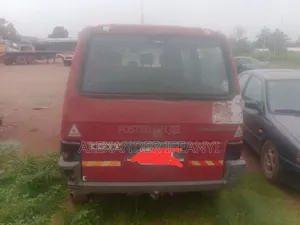 Volkswagen Transporter 2005 Red