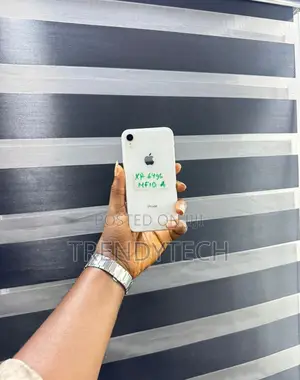 Apple iPhone XR 64 GB
