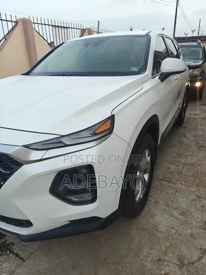 Hyundai Santa Fe SE 2.4 FWD 2019 White