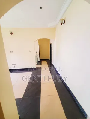 5bdrm House in West End Estate, Lekki Phase 2 for rent