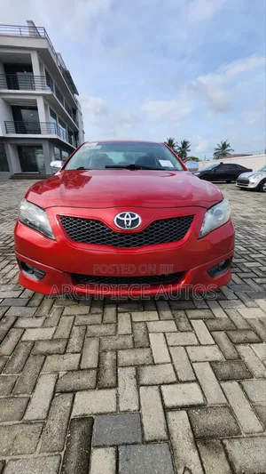 Toyota Camry 2011 Red