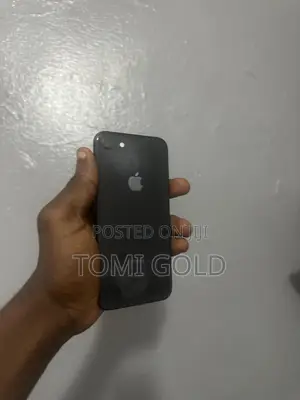 Apple iPhone 8 64 GB Black