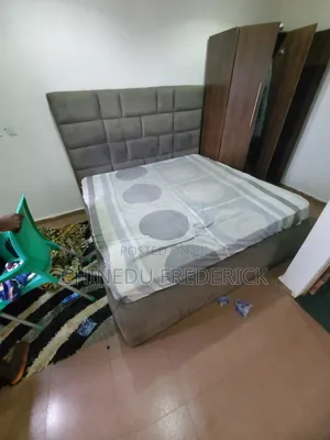 Neatly Used 6by6 Bedstand
