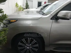 Lexus LX 570 (5 seats) AWD 2018 Gray