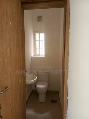 2bdrm Apartment in Near Peaceville, Lekki Phase 2 for rent