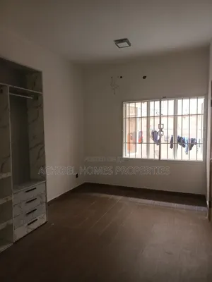 2bdrm Apartment in Near Peaceville, Lekki Phase 2 for rent