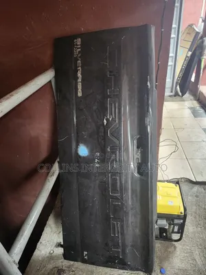 Back Boot Chevrolet Silverado 2018