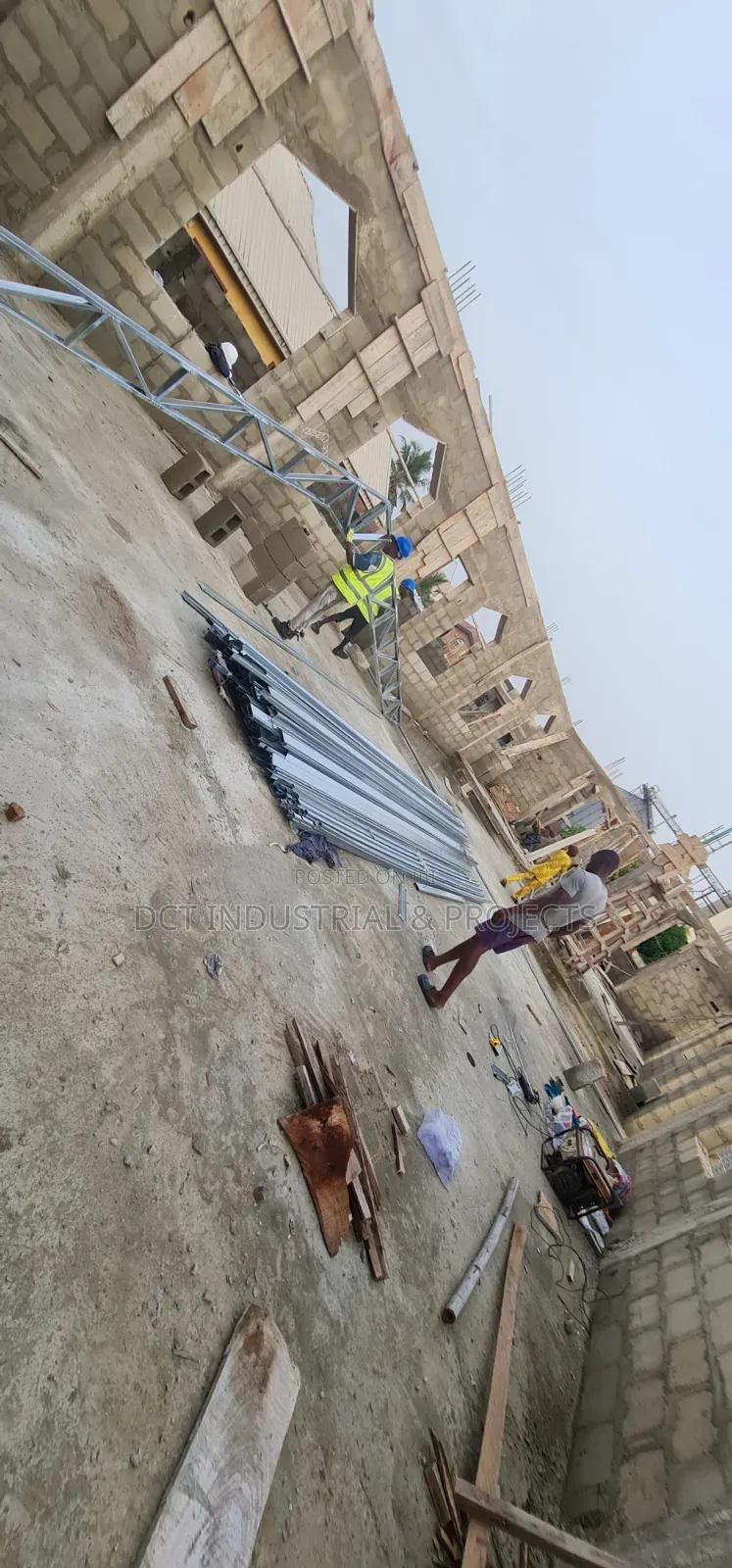 Steel Roof Trusses / Constructions